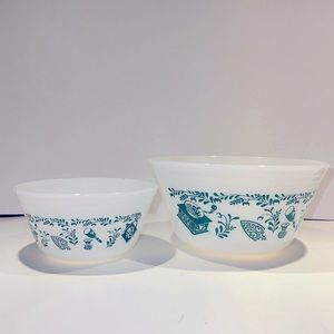 2 Vtg Federal Glass Milk Glass/Turquoise & White Mixing Bowl, 8" & 6 "
